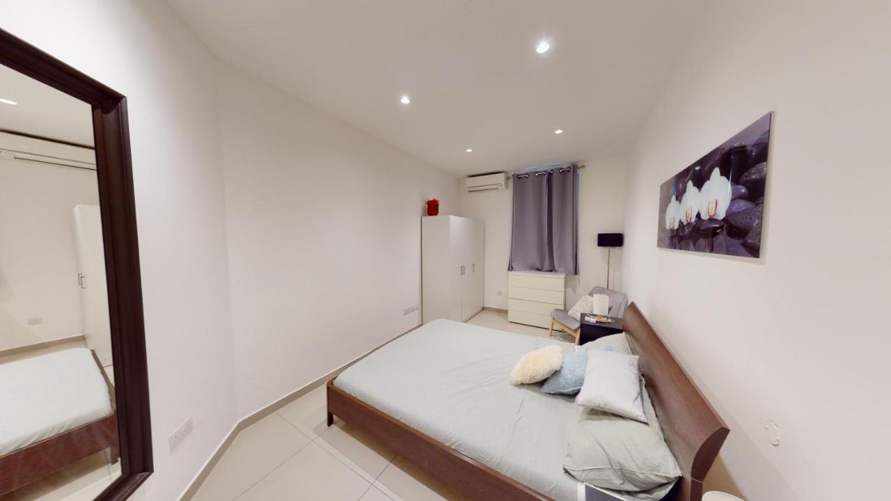 Spacious 3 Bedroom Maisonette Σλιέμα Εξωτερικό φωτογραφία